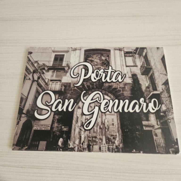 B&B Le quattro porte di napoli CENTRO STORICO - Camera Matrimoniale con Bagno Privato - 7