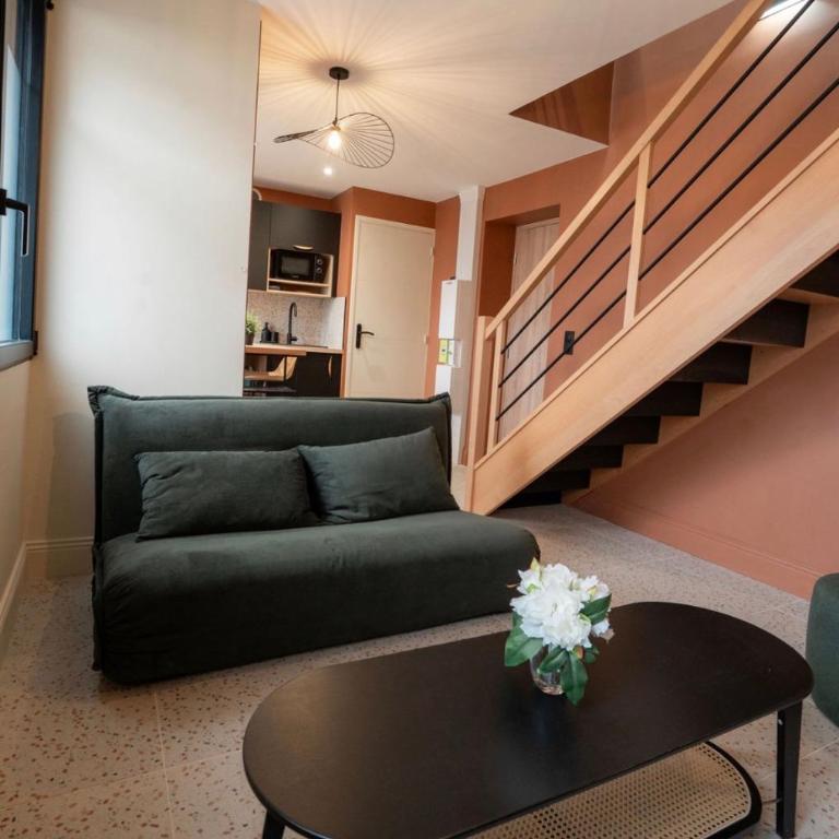 Terracota Loft Stylish Duplex and Cozy - One-Bedroom Apartment - 13