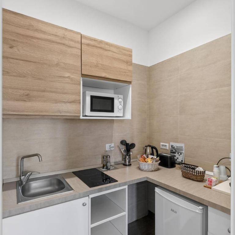 Pompei Luxury Suites-Near Ruins - Appartamento Superior - 5