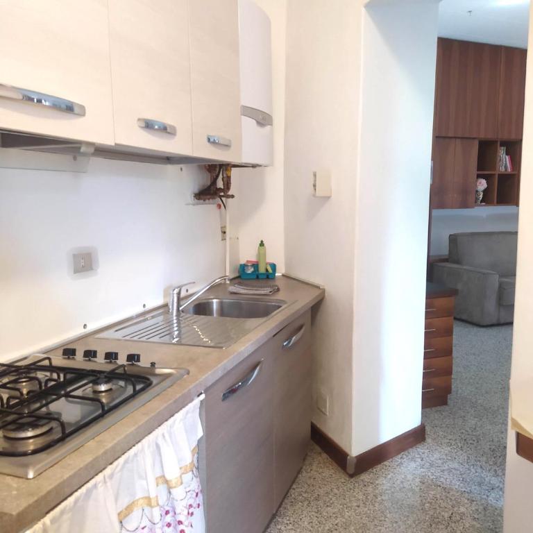 Il giardino dei fiori -Free Private Parking - Appartamento con 2 Camere da Letto - 17