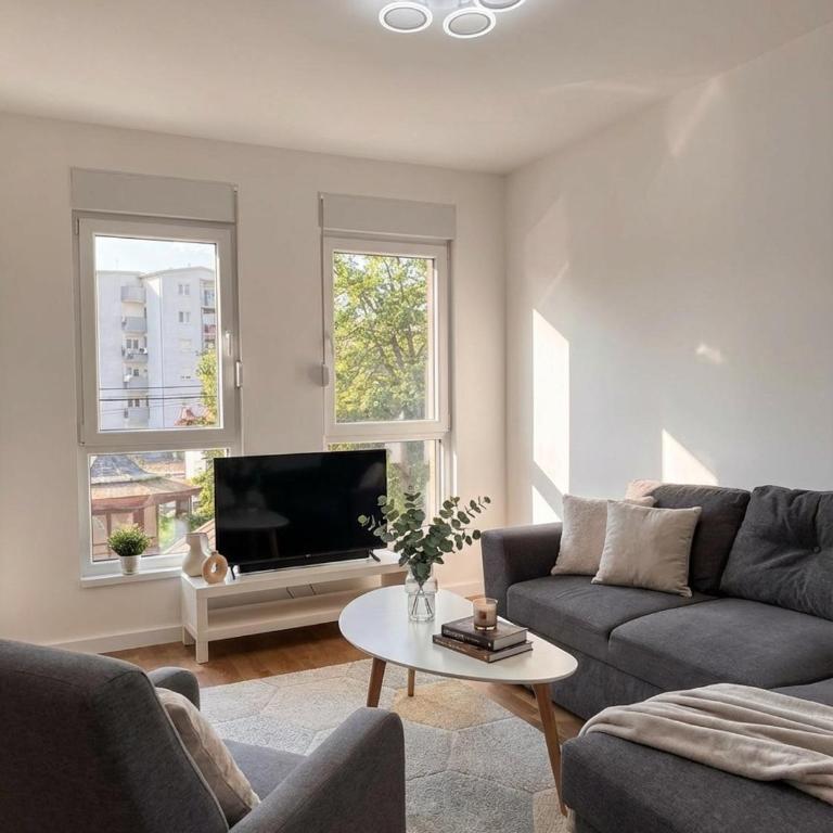 Happy Stay - Two-Bedroom Apartment - 1