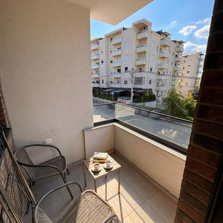 Happy Stay - Two-Bedroom Apartment - 8
