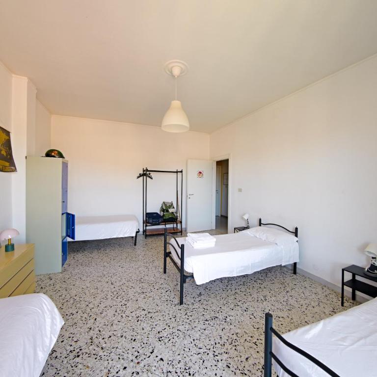 The Homestay - Arezzo - Letto Singolo in Dormitorio - 14