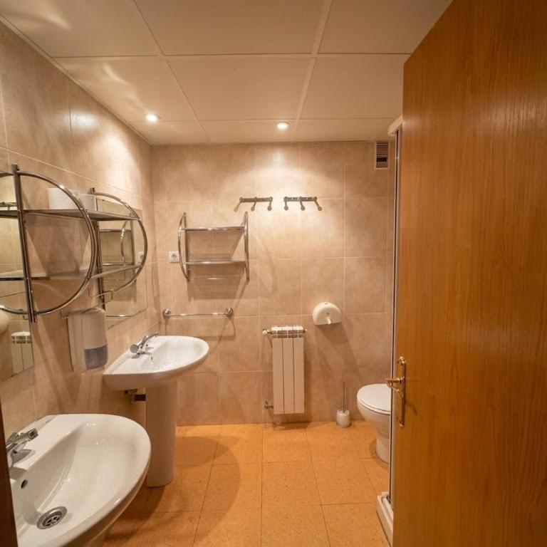 Residencia Albergue Jaca - Chambre Familiale (6 Adultes) - 4