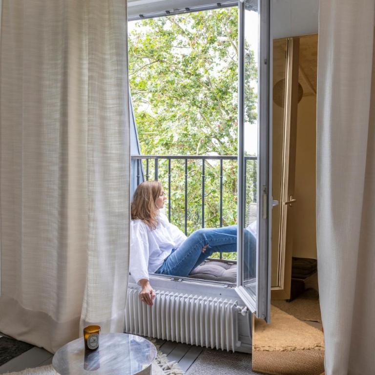 Sonniges Studio mit Blick über Park zum Eiffelturm - Appartement 2 Chambres - 14