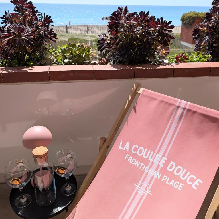 Studio Vue mer, Piscine, Wifi, Climatisation, Parking privé, Terrasse 1ère ligne - La Coulée Douce - Appartement - Vue sur Mer - 5