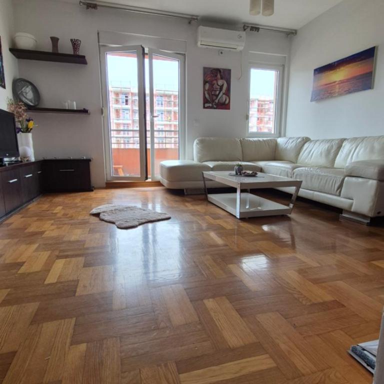 Maki Apartments - One-Bedroom Apartment - 4