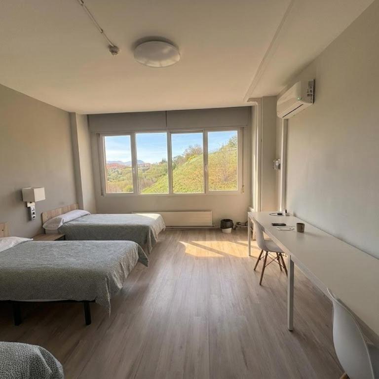 Residencia Albergue Jaca - Chambre Triple Supérieure - 3