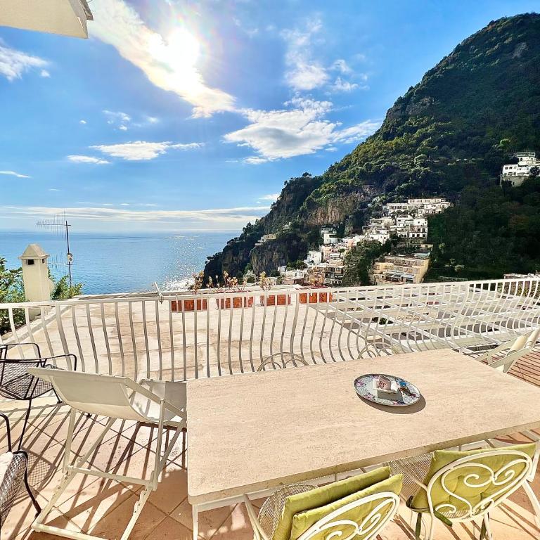 Casa Marta vacation home in Positano - Appartamento con 3 Camere da Letto e Vista Mare - 1