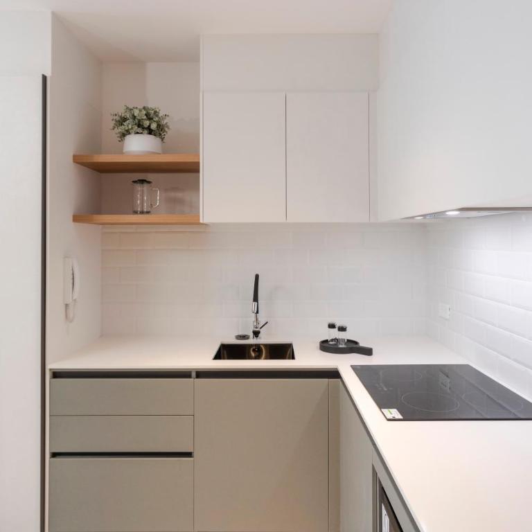 ADN Coliving Ecuador Residences CNE Area Carolina - Estudio con balcón - 5