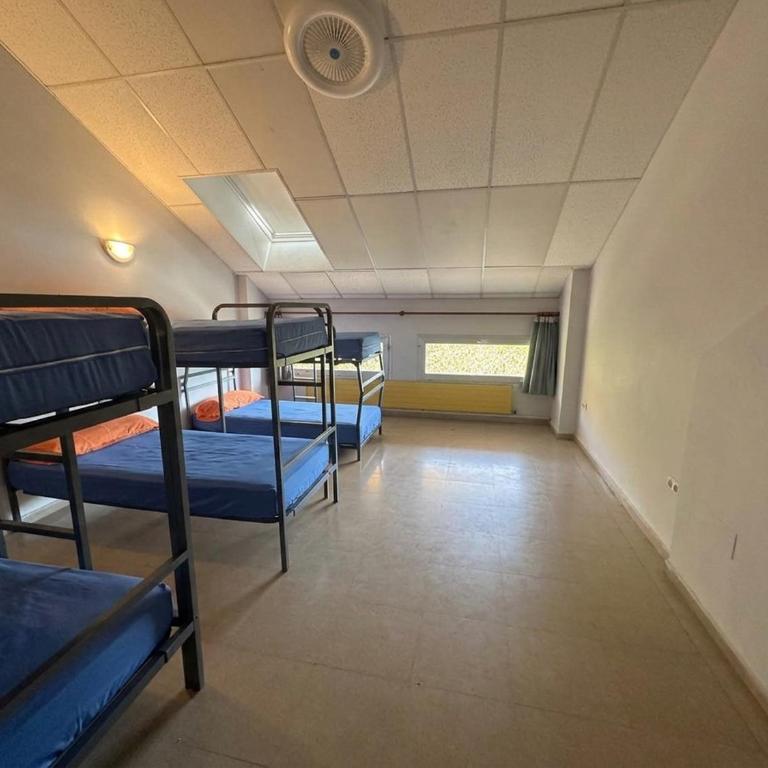 Residencia Albergue Jaca - Chambre Familiale (6 Adultes) - 5