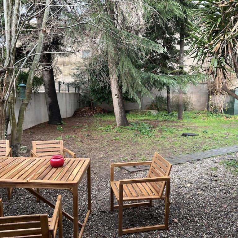 Appartement paisible de 150 m2 en centre ville - Appartement 2 Chambres - 23