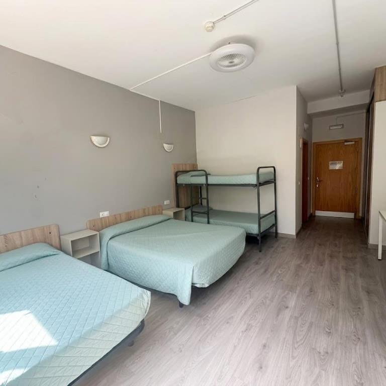 Residencia Albergue Jaca - Chambre Familiale Standard - 2
