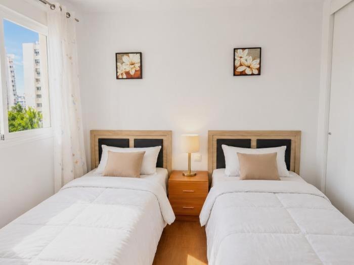 Apartamento con piscina y parking cerca del mar - Two-Bedroom Apartment - 25