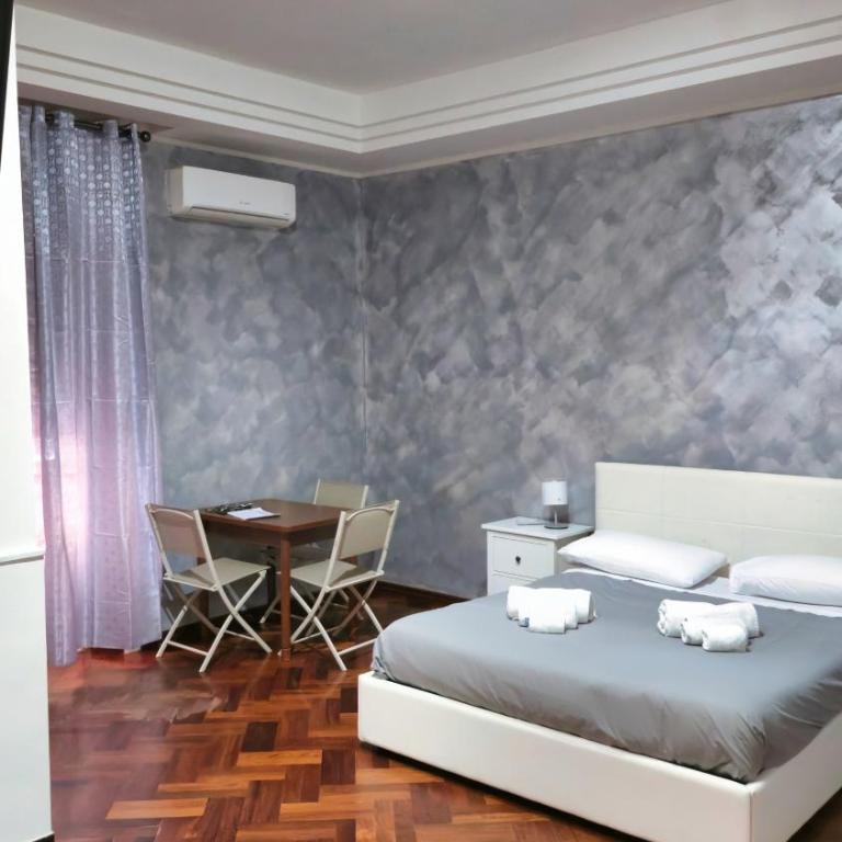 Central Station and City Rooms Link "13 Apartment" Amalfi Coast , Salerno - Monolocale Triplo Standard - 8
