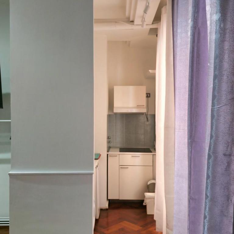 Central Station and City Rooms Link "13 Apartment" Amalfi Coast , Salerno - Monolocale Triplo Standard - 12
