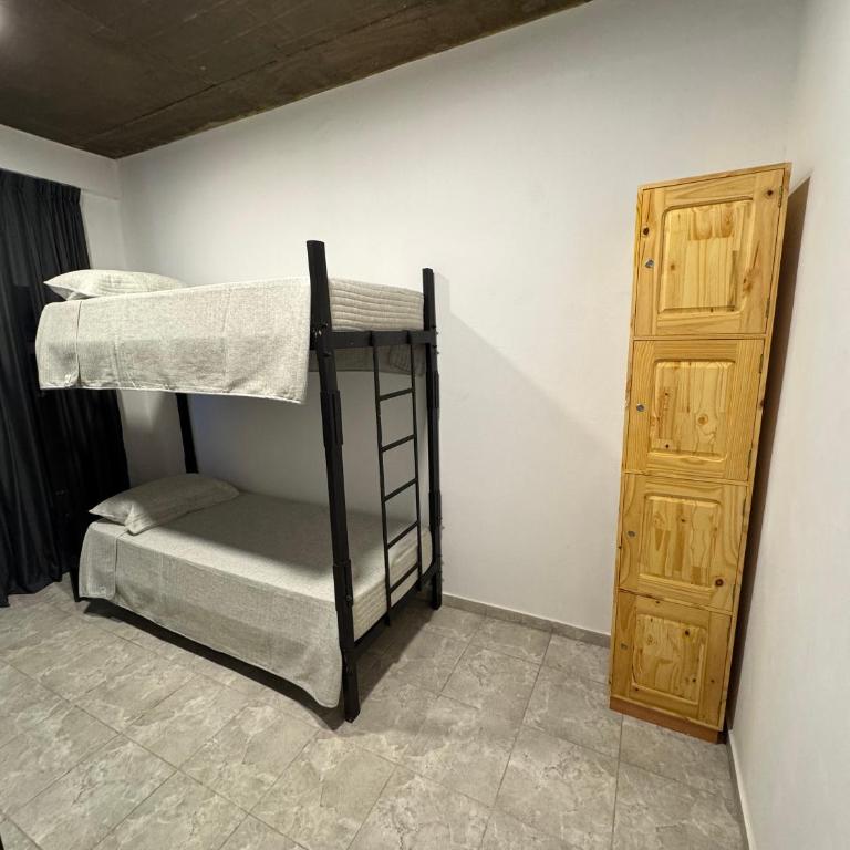 Urban River Hostel - Quadruple Room with Garden View - 2