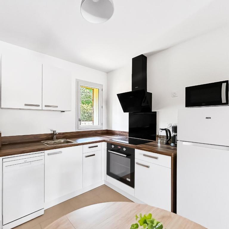 T2 moderne avec balcon et stationnement gratuit - One-Bedroom Apartment - 11