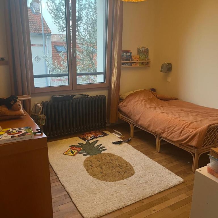 Spacious Family Home Walk to Beach Sleeps 10 - Villa - 27