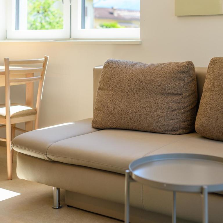Ferienwohnungen Atz - Apartamento de 2 dormitorios con vistas al jardín - 9