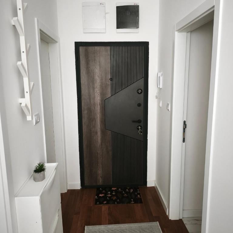 Heart of Nis Apartment - One-Bedroom Apartment - 11