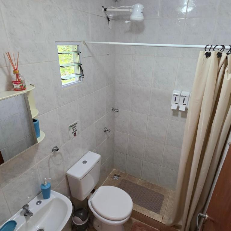 Departamento Céntrico con Balcón y Pileta en Puerto Iguazú - Apartamento con vistas a la piscina - 13