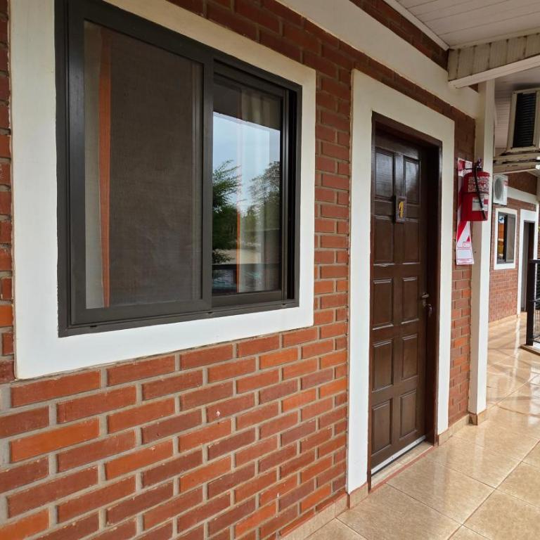 Departamento Céntrico con Balcón y Pileta en Puerto Iguazú - Apartamento con vistas a la piscina - 16