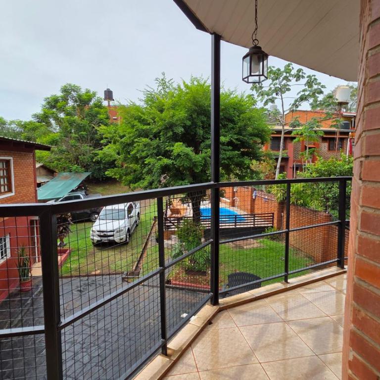 Departamento Céntrico con Balcón y Pileta en Puerto Iguazú - Apartamento con vistas a la piscina - 13