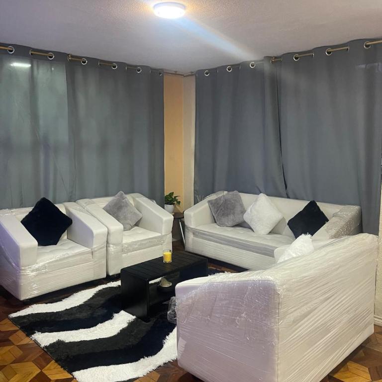 Departamento en Quito, sector Conocoto - Two-Bedroom Apartment - 1
