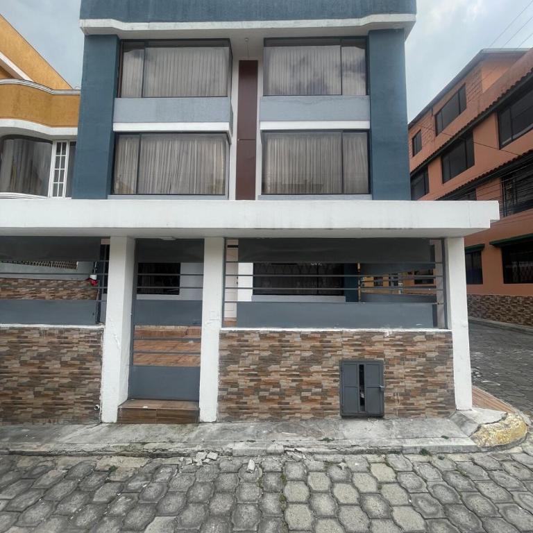 Departamento en Quito, sector Conocoto - Two-Bedroom Apartment - 3