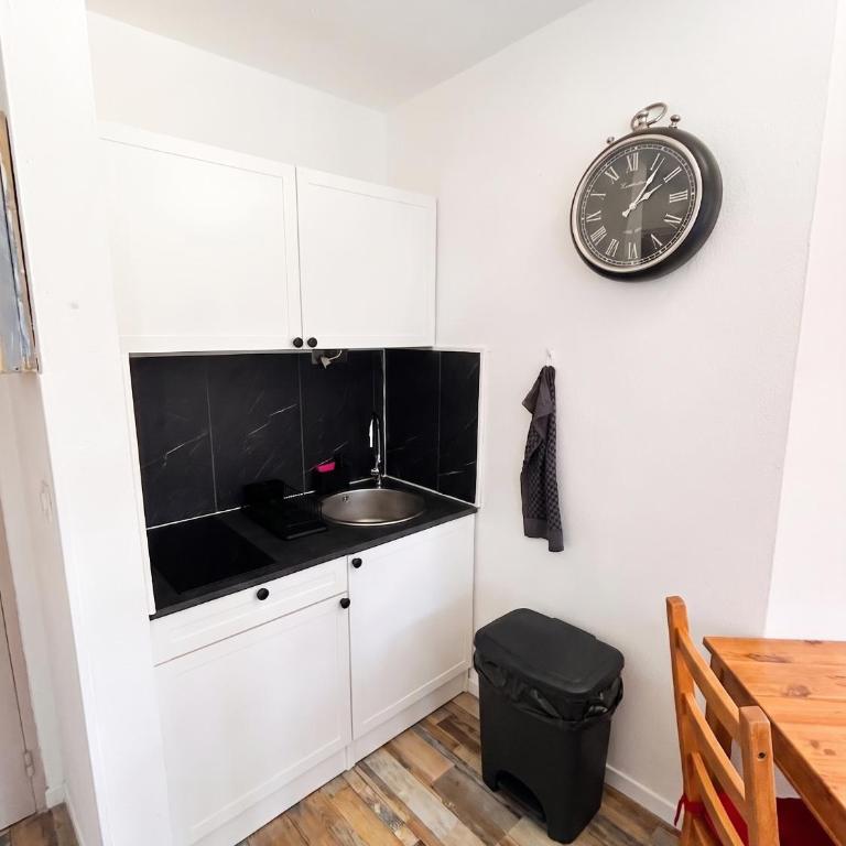 Studio au calme - 10 min des cures thermales à pied - Apartment mit 1 Schlafzimmer - 5