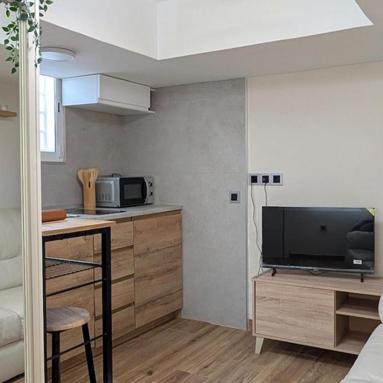 Brand-New Duplex Next to the Metro - Apartamento de 1 dormitorio - 1