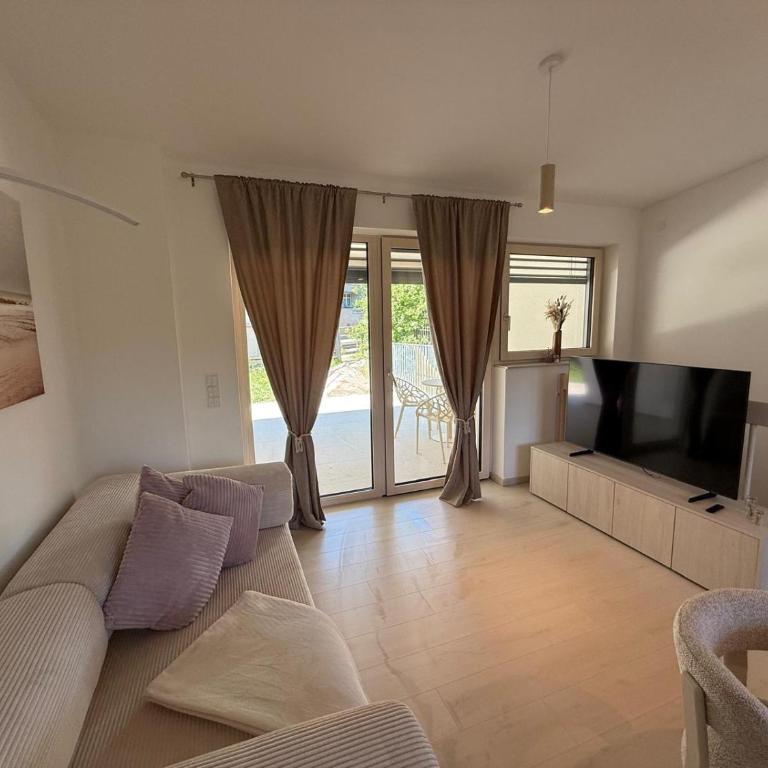 Donau-Loft near City and Highway - Apartment mit 1 Schlafzimmer - 12