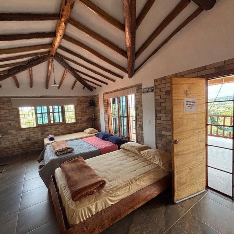 Cabaña familiar con piscina y una gran vista - Casa de 4 dormitorios - 7
