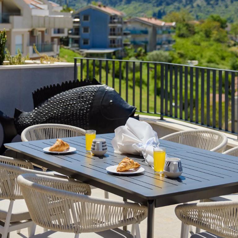 Boka Crown Penthouse by MN Property - Three-Bedroom Apartment with Sea View - 13