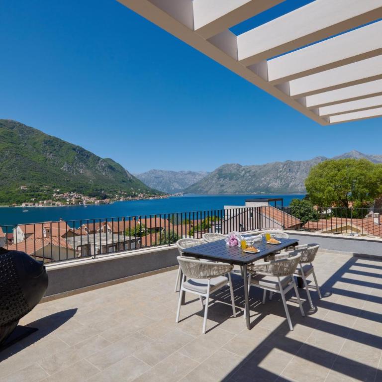 Boka Crown Penthouse by MN Property - Three-Bedroom Apartment with Sea View - 16