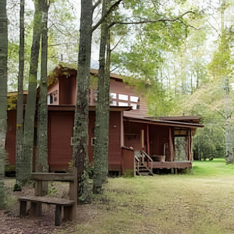 Dream Home Amid Native Trees - Three-Bedroom House - 27