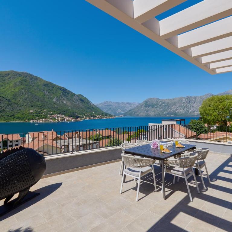 Boka Crown Penthouse by MN Property - Three-Bedroom Apartment with Sea View - 18