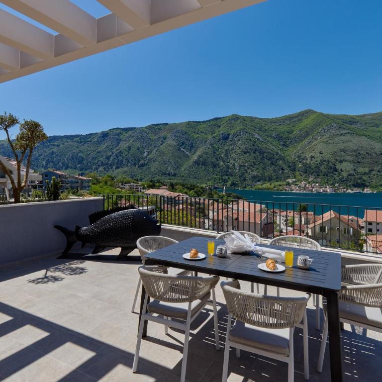 Boka Crown Penthouse by MN Property - Three-Bedroom Apartment with Sea View - 44