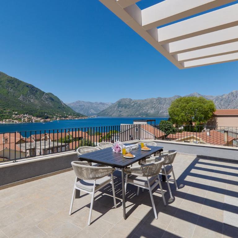 Boka Crown Penthouse by MN Property - Three-Bedroom Apartment with Sea View - 55