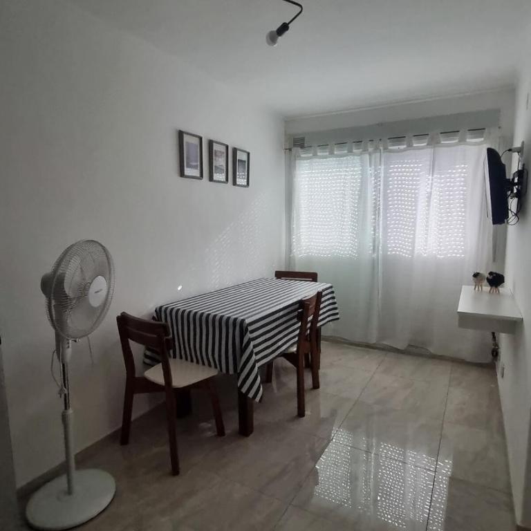 Departamento en Rosario a pasos de Avenida Pellegrini - Apartamento de 1 dormitorio - 9