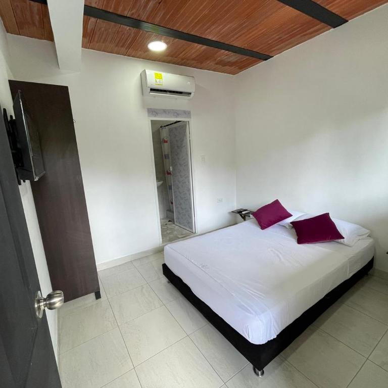 Hotel Coralite Suites Santa Marta - Habitación Doble Deluxe - 5