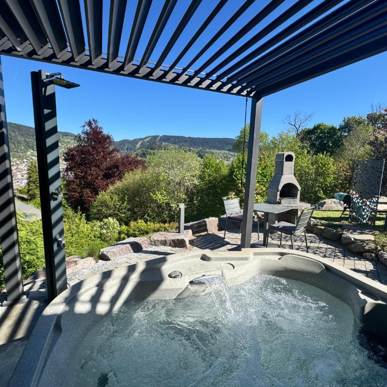 App le nid d'abeille cocon pour 2 pers, spa privée, belle vue avec terrasse - Appartement - 2