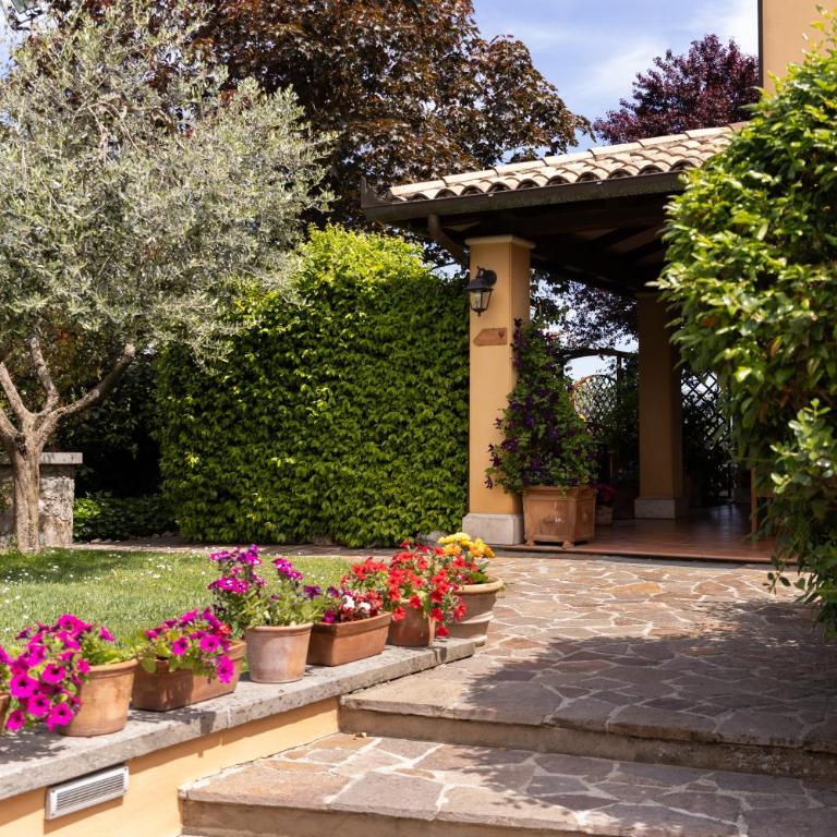 Casa Angolo delle Rose - Appartamento con Vista Giardino - 23