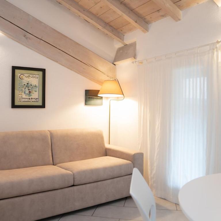 Urban Studio Apartment - Appartamento con 1 Camera da Letto - 2