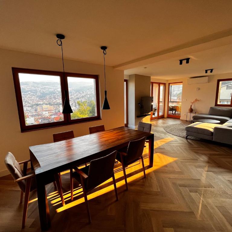 Urban Oasis Sarajevo - Panoramic View near Old Town - Three-Bedroom Apartment with Balcony - 3