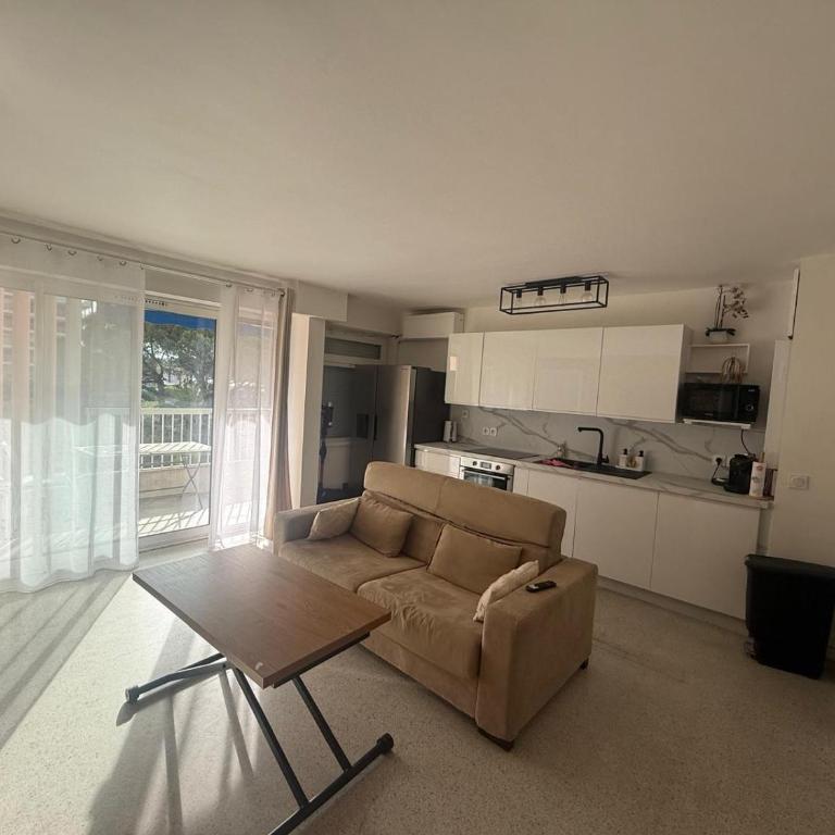 Appartement 2 chambres front de mer 40m plage vue mer clim - Fréjus plage - Appartamento con 2 Camere da Letto - 5