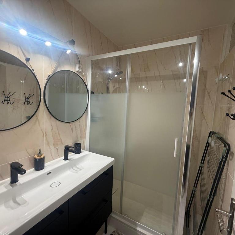 Appartement 2 chambres front de mer 40m plage vue mer clim - Fréjus plage - Appartamento con 2 Camere da Letto - 4