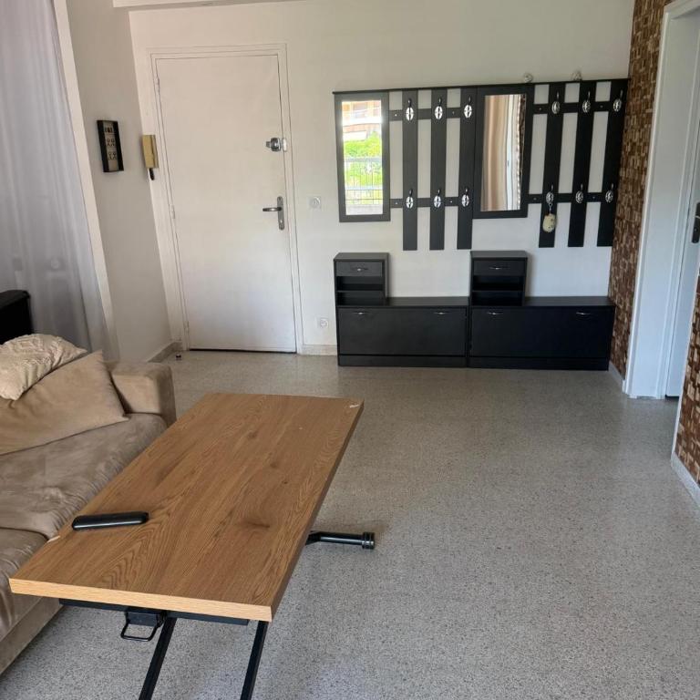 Appartement 2 chambres front de mer 40m plage vue mer clim - Fréjus plage - Appartamento con 2 Camere da Letto - 3