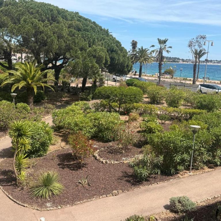 Appartement 2 chambres front de mer 40m plage vue mer clim - Fréjus plage - Appartamento con 2 Camere da Letto - 2
